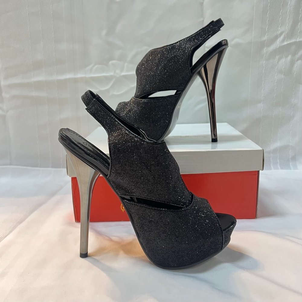 SWEETIE'S SHOE COLLECTION BLAC SIZE 6.5 HEEL